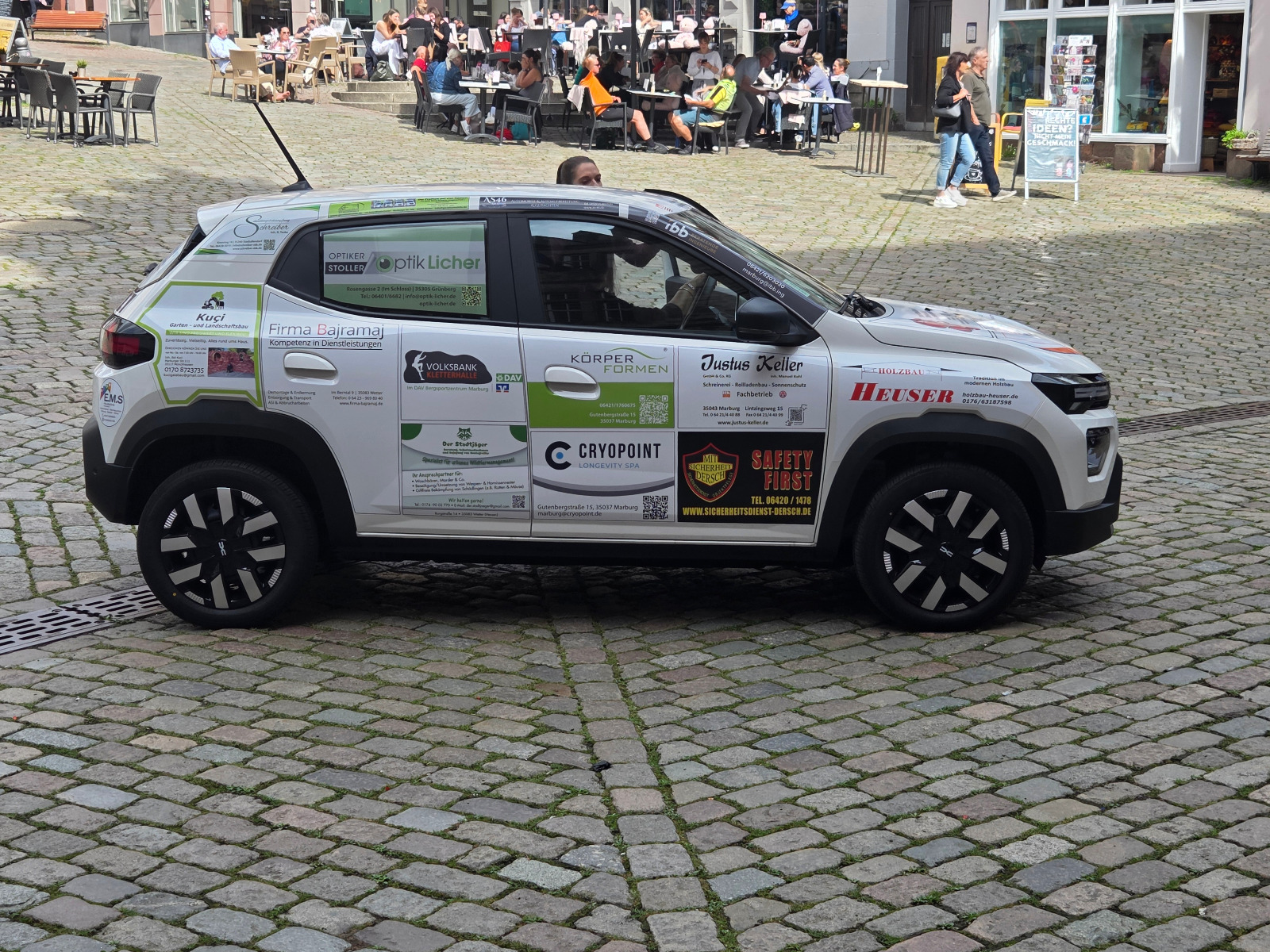 Elektro-Reinigungsfahrzeug der Stadt Marburg, gesponsert von GA-Reisemobile