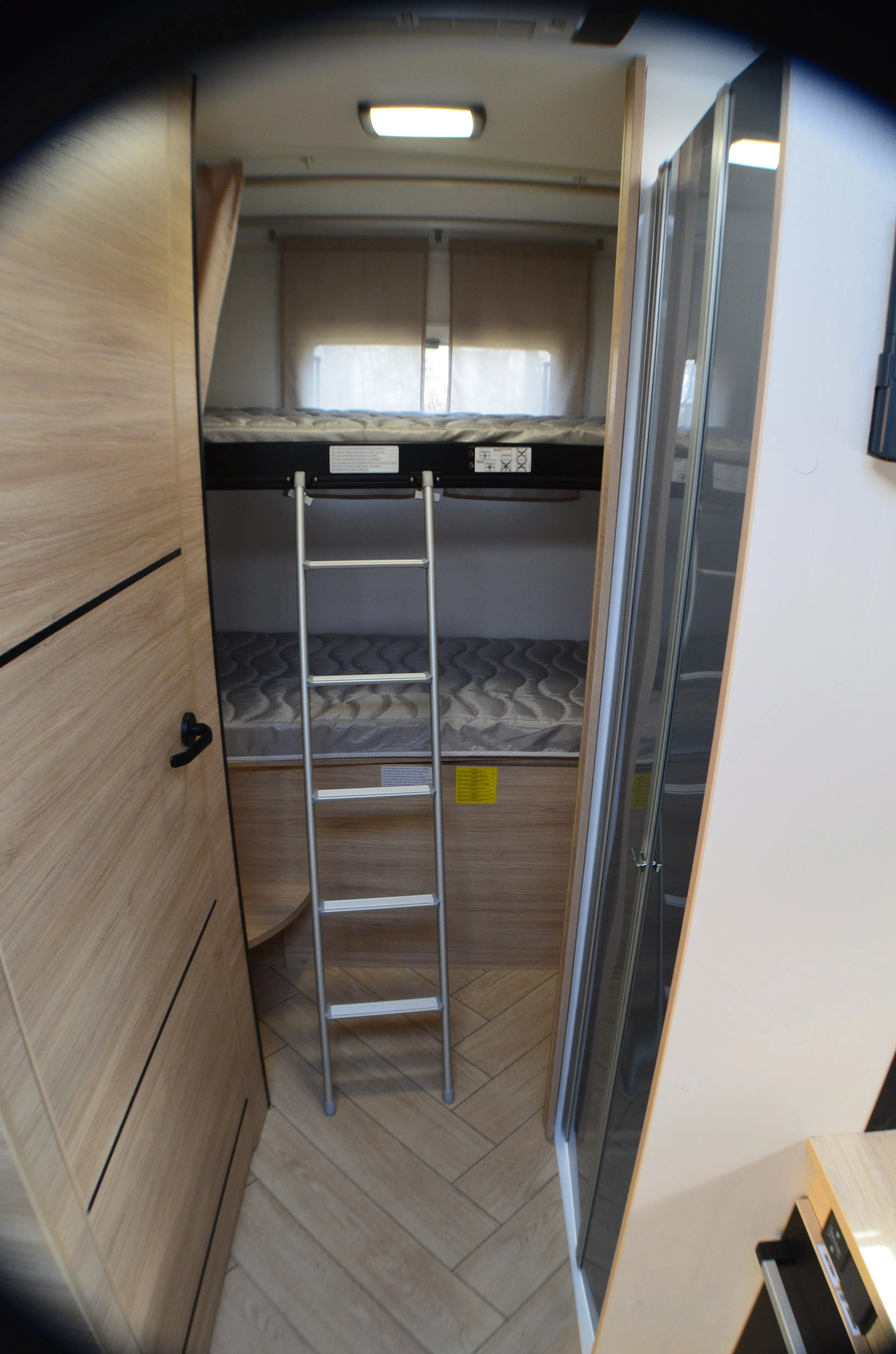  Chausson Titanium 720 im Lieferwagen von GA-Reisemobile