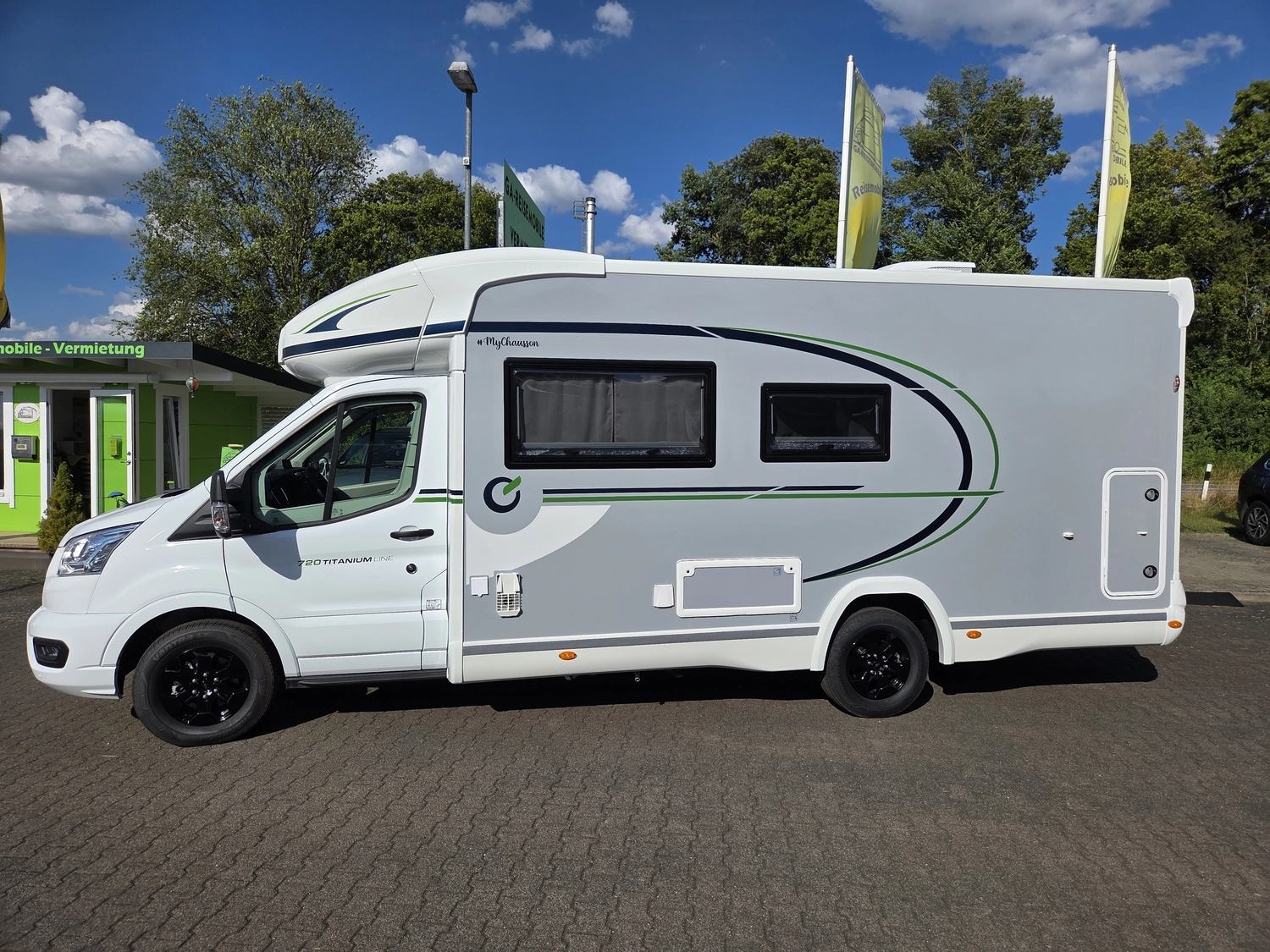 Transporter innen von GA-Reisemobile 